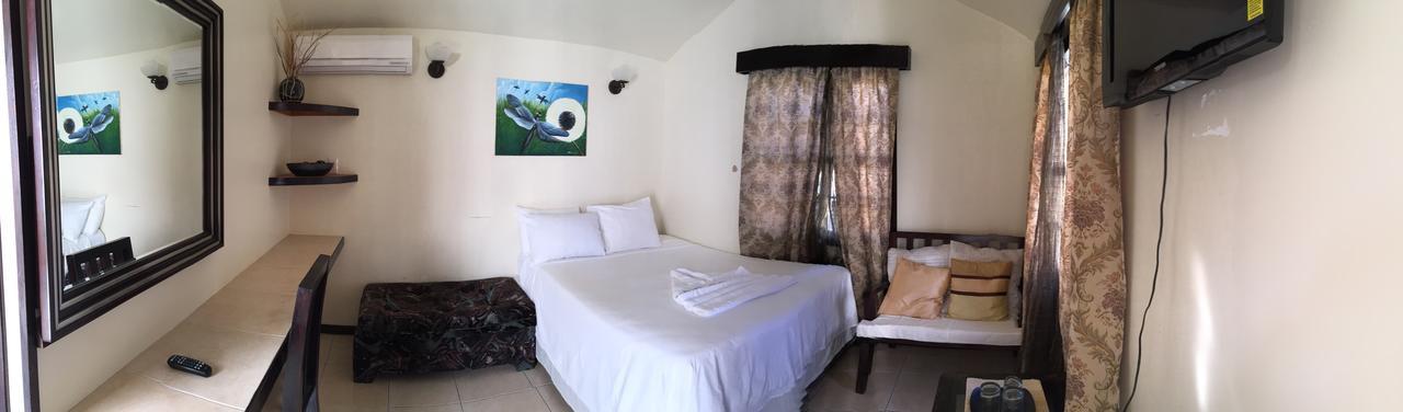 Blue Wave Guest House Caye Caulker Exteriér fotografie