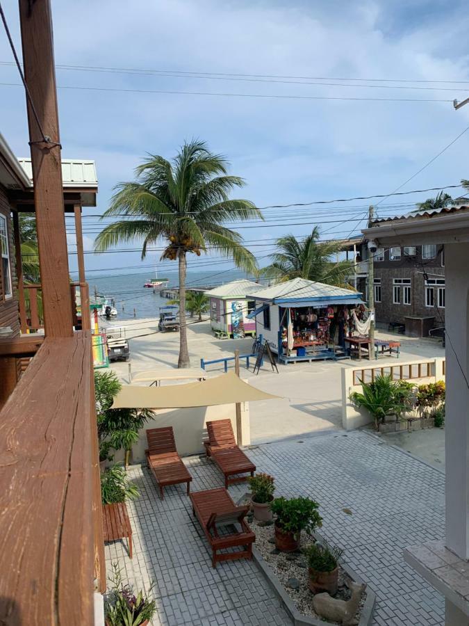 Blue Wave Guest House Caye Caulker Exteriér fotografie